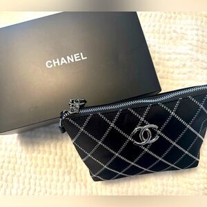 Chanel Black Clutch Bag Wristlet NIB